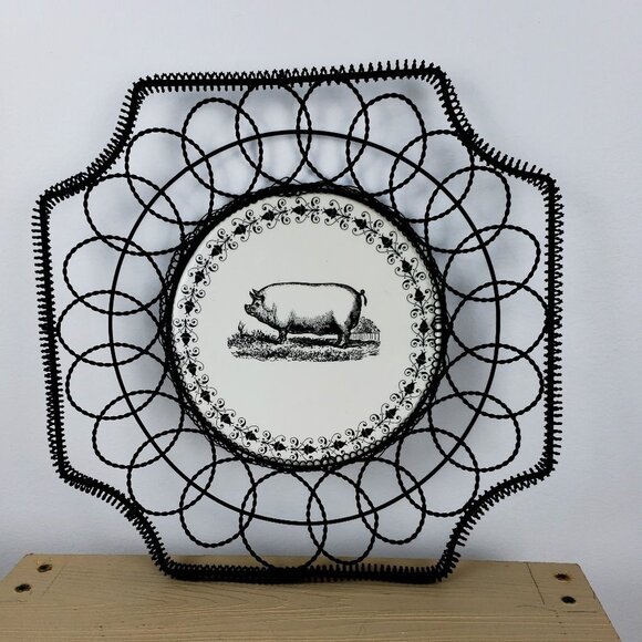 Wire & Ceramic Pig Hanging Wall Art - Picture 3 of 4